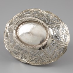 Bonbonmand, Charles Aldridge & Henry Green (1769-1785), Londen 1773, zilver.