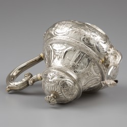 Theepot, Age Ages Oosterwerf, Sneek 1799, zilver.