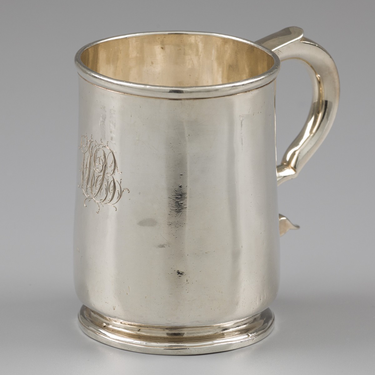 'Georgian silver' bierpul, William Darker, Londen 1719, zilver.