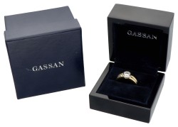 18k geelgouden solitair ring bezet met ca. 1.02 ct. diamant.