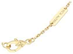 Van Cleef & Arpels 18K geelgouden 'Vintage Alhambra pendant' parelmoer