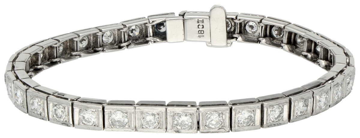 18K witgouden tennis armband bezet met ca. 2.97 ct. diamant