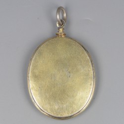 Liturgisch chatelaine medaillon, Europa 18e eeuw, verguld / zilver.