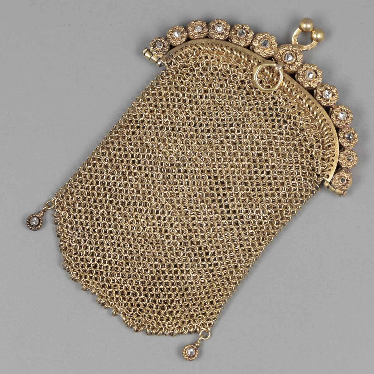 Art Nouveau beugelbeurs met diamanten, Frankrijk ca. 1900, goud.