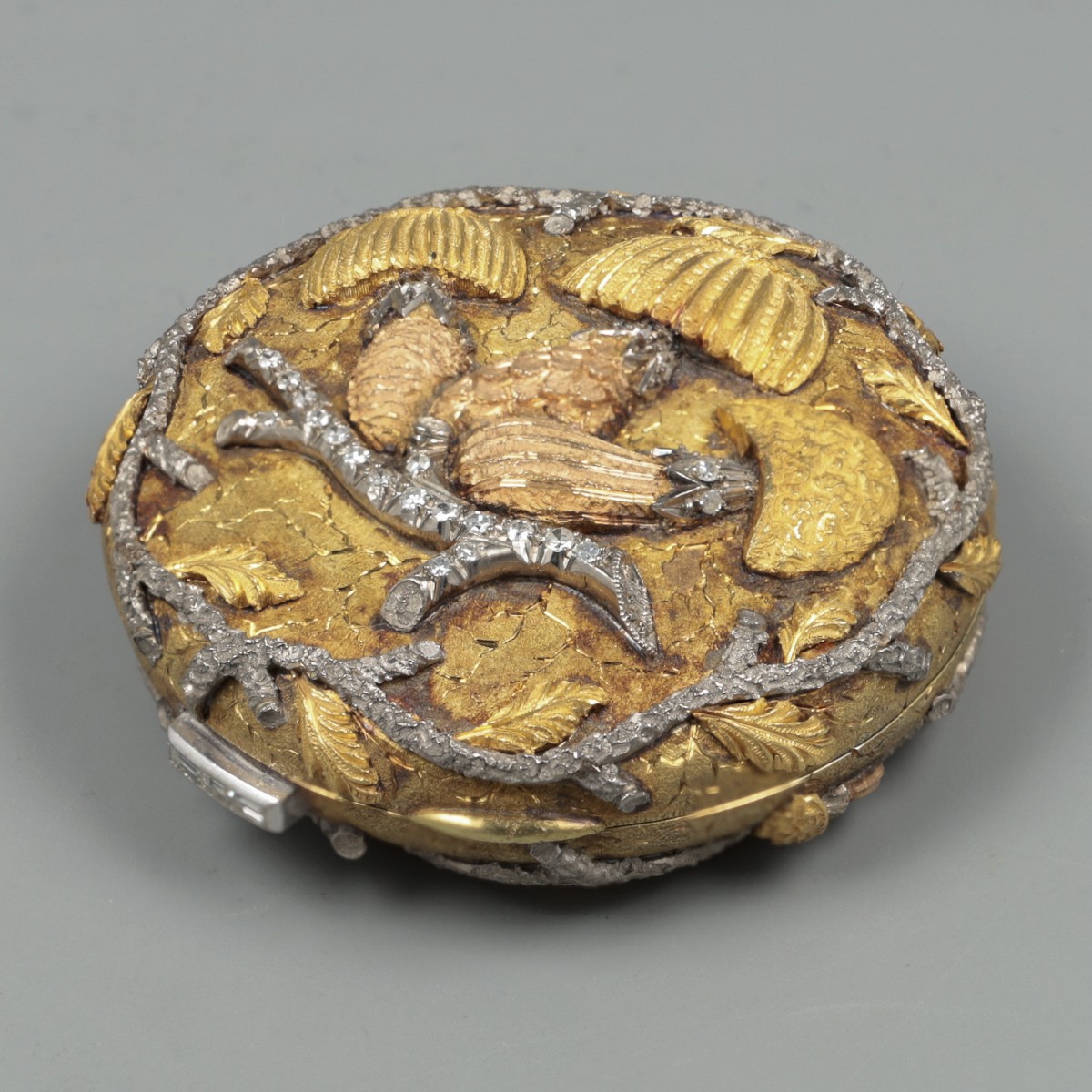 Compact / poederdoos met diamanten, Paolo Cazzaniga, Rome ca. 1950, goud.