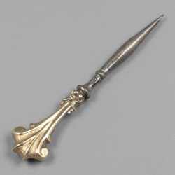 Naainecessaire (7), Johannes Mattheus van Kempen junior, Utrecht 1854-1858 / Franciscus de Cates, Rosmalen ca. 1880, goud.