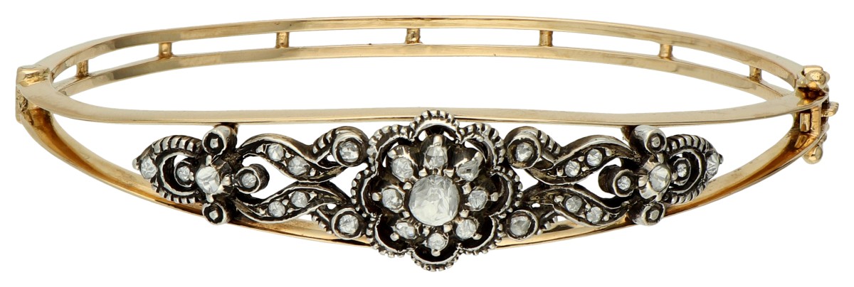 14K geelgouden bangle met diamant