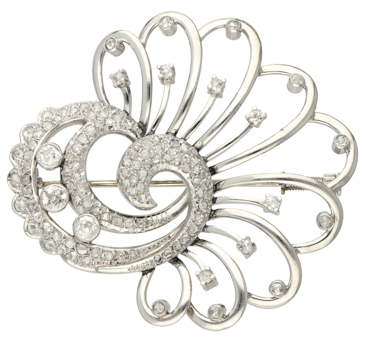 Witgouden en platina broche met diamanten