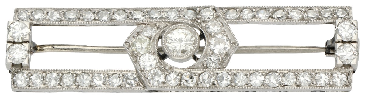 Platina Art Deco broche bezet met ca. 1.65 ct. diamant.