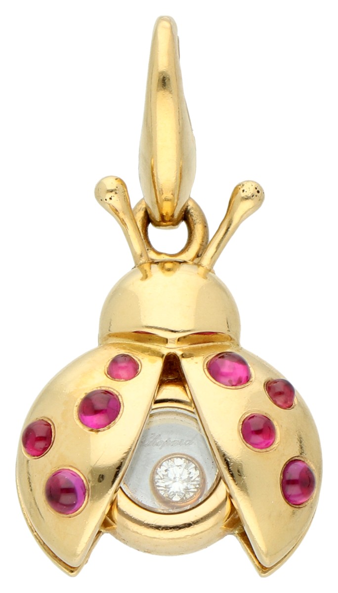 Chopard 18K geelgouden 'Happy Diamonds Ladybird' hanger bezet met ca. 0.03 ct. diamant en robijn. 