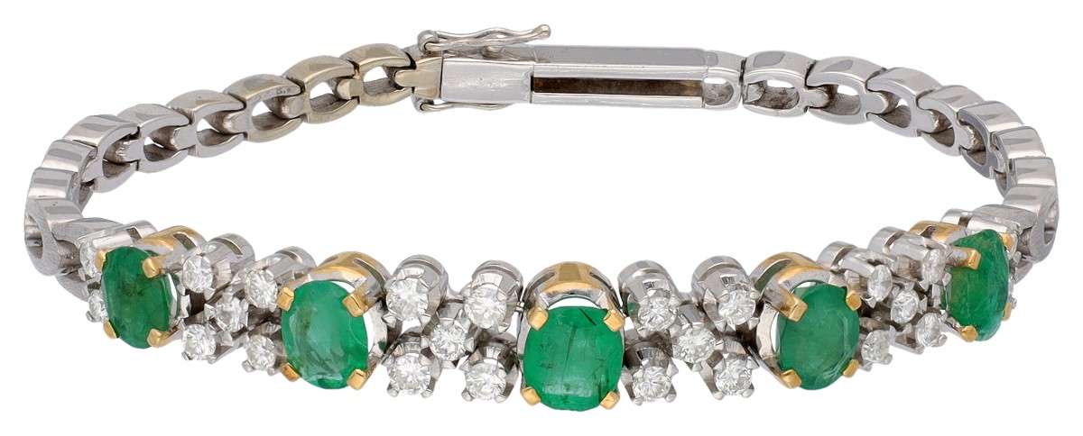 18K bicolor gouden schakelarmband bezet met ca. 2.98 ct. natuurlijk smaragd en ca. 0.72 ct. diamant