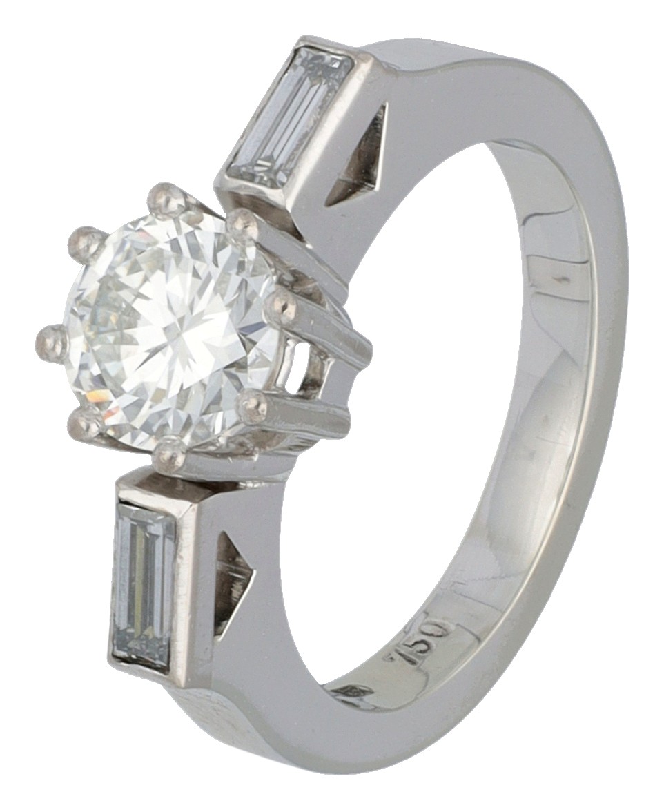 18K witgouden ring bezet met ca. 1.10 ct. diamant