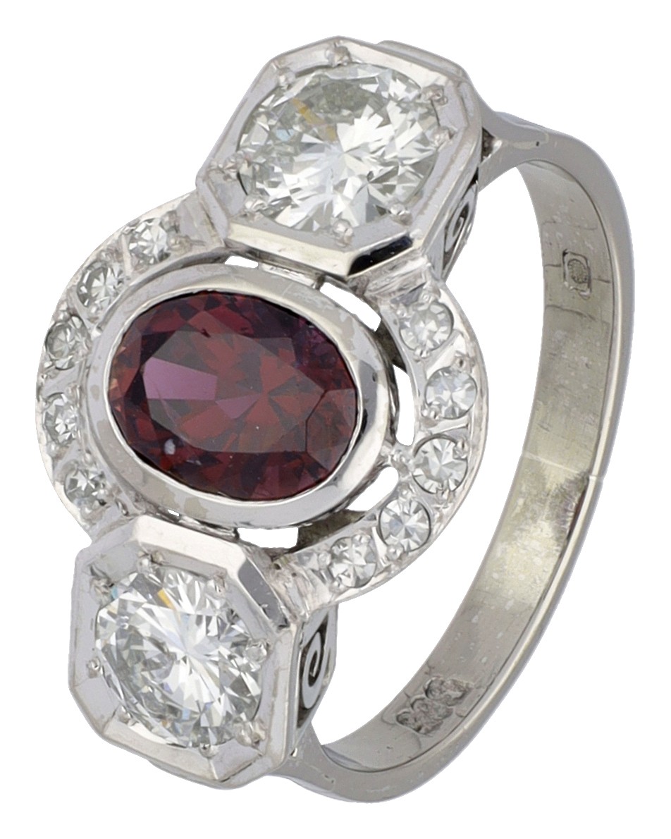 14K witgouden ring bezet met een natuurlijke saffier van 1.90 ct. en diamant, Inclusief ALGT certificaat