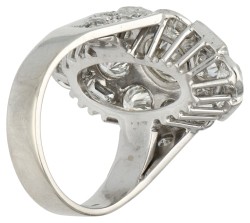 18K witgouden ring bezet met ca. 6.26 ct. diamant
