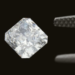 1.04 ct. IGI gecertificeerde natuurlijke diamant.