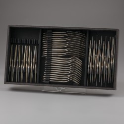 Robbe & Berking bestekcassette (109), model Metropolitan, Flensburg ca. 1990, zilver.
