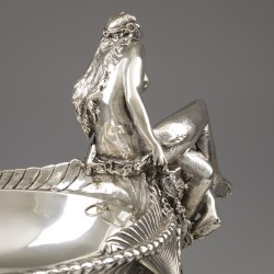 Art Nouveau tafelstuk / pronkstuk, Rudolph Weichhardt / H. Gladenbeck & Söhn, Berlijn ca. 1878-1892, zilver.