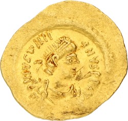 Byzantine Empire. Justinianus I. Semissis. ND (518 - 527). VF.