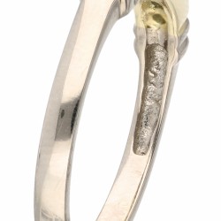 Witgouden rijring bezet met ca. 0.18 ct. diamant - 14 kt.