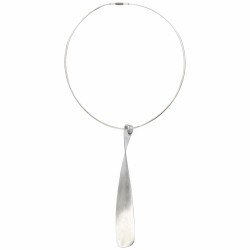 Lot van een Italiaanse design ring en Shiné spang collier met hanger - 925/1000.