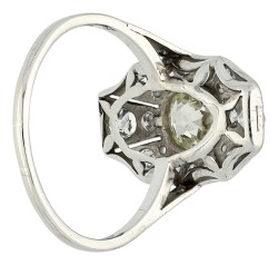 Gouden-platina Art Deco ring bezet met ca. 0.78 ct. diamant
