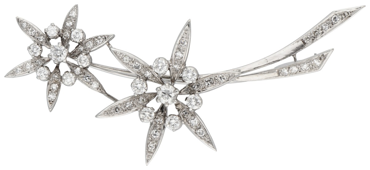 18K witgouden broche bezet met ca. 1.13 ct. diamanten