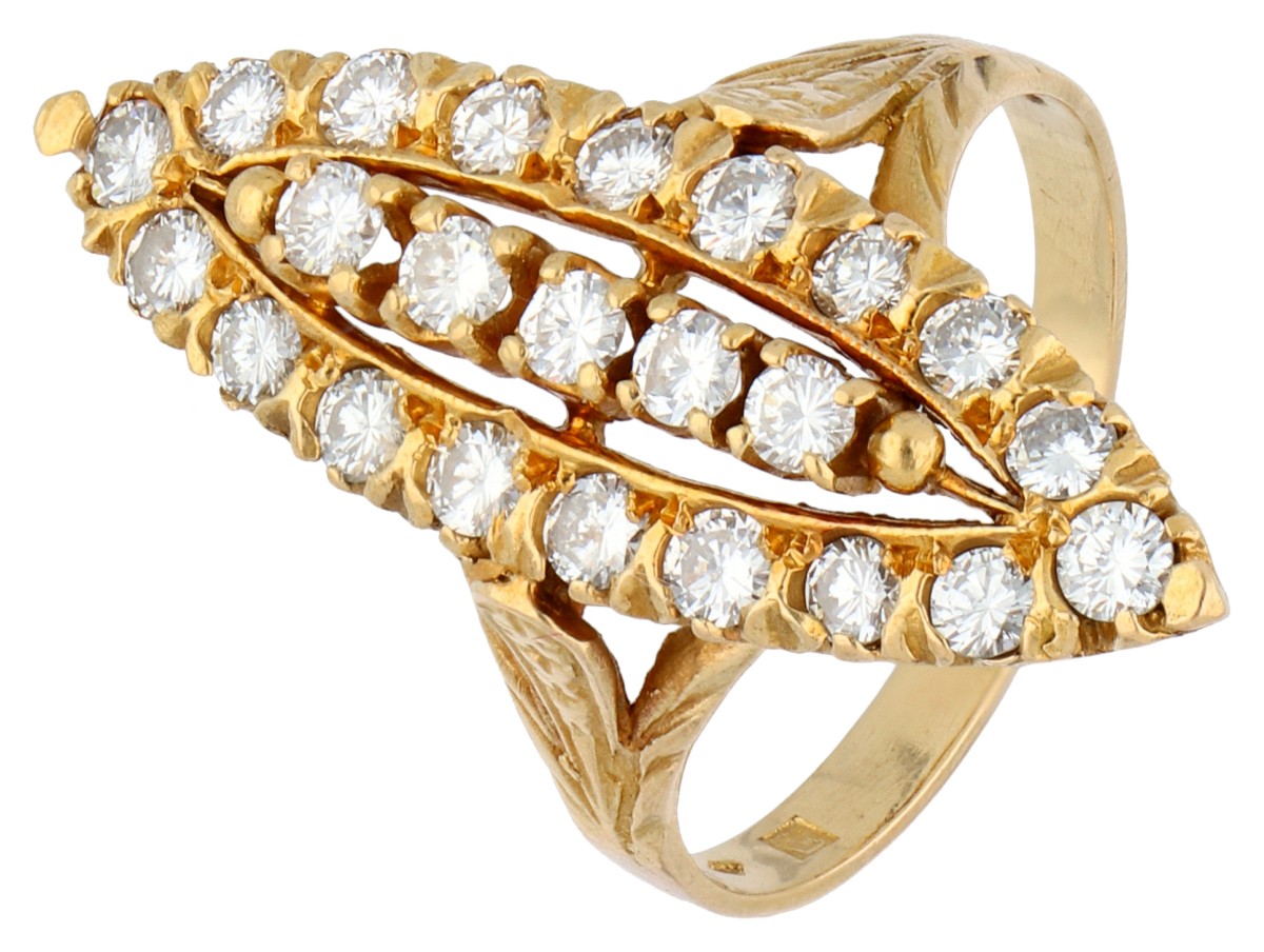 20K geelgouden navette ring bezet met ca. 1.15 ct. diamant