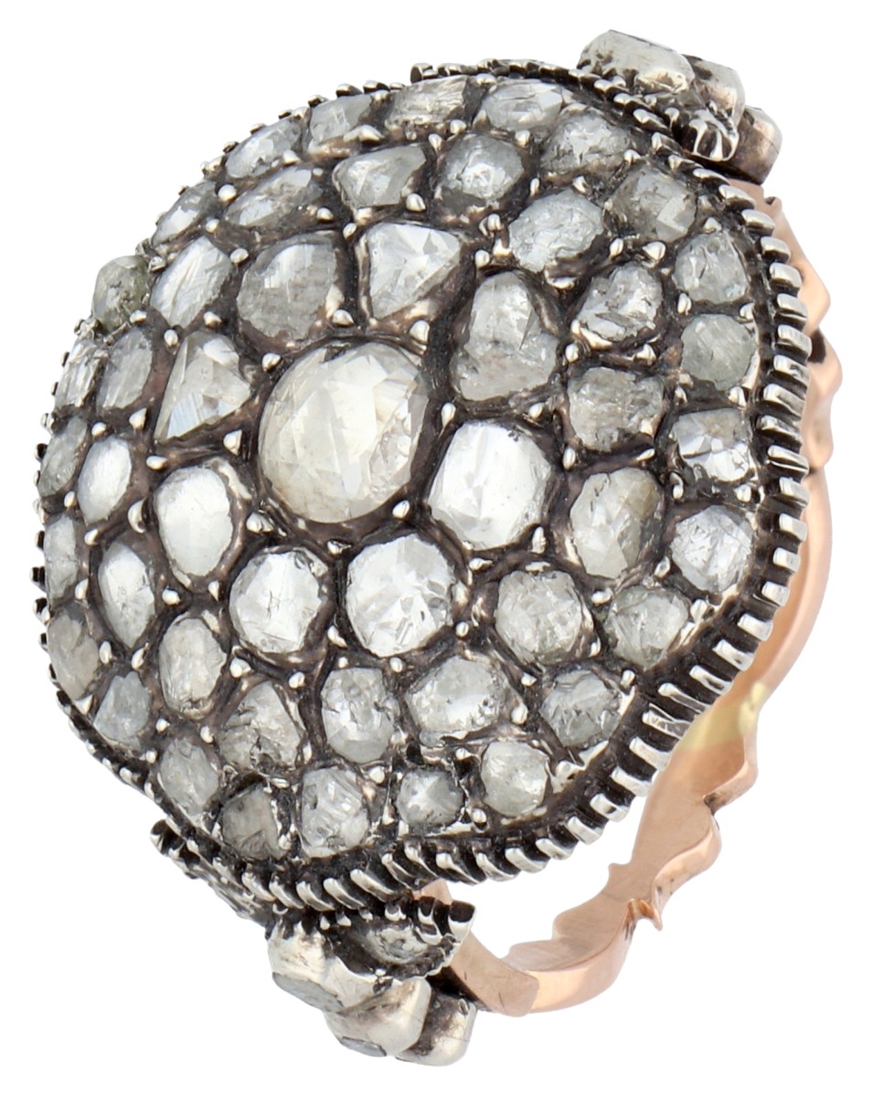 BWG roségouden antieke ring bezet met roos geslepen diamant in zilveren zetting
