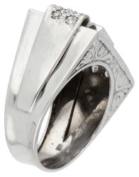 Platina Retro tankring bezet met totaal ca. 0.81 ct. diamant


