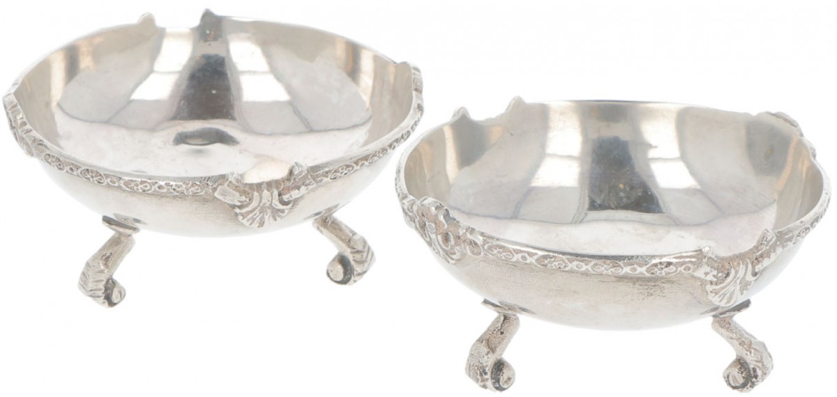 (2) delige set zoutkelders zilver.