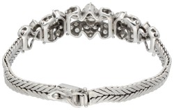 18K witgouden armband bezet met ca. 3.34 ct. diamanten