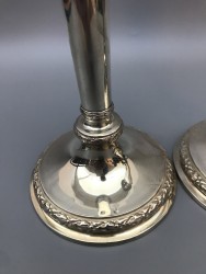 Kandelaars (2), J. Feysen, Brussel ca. 1900, zilver.