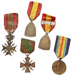 Belgium & France. 1914 - 1918. Lot (5) Mixed medals - Ao. War crosses & Commemorative medals