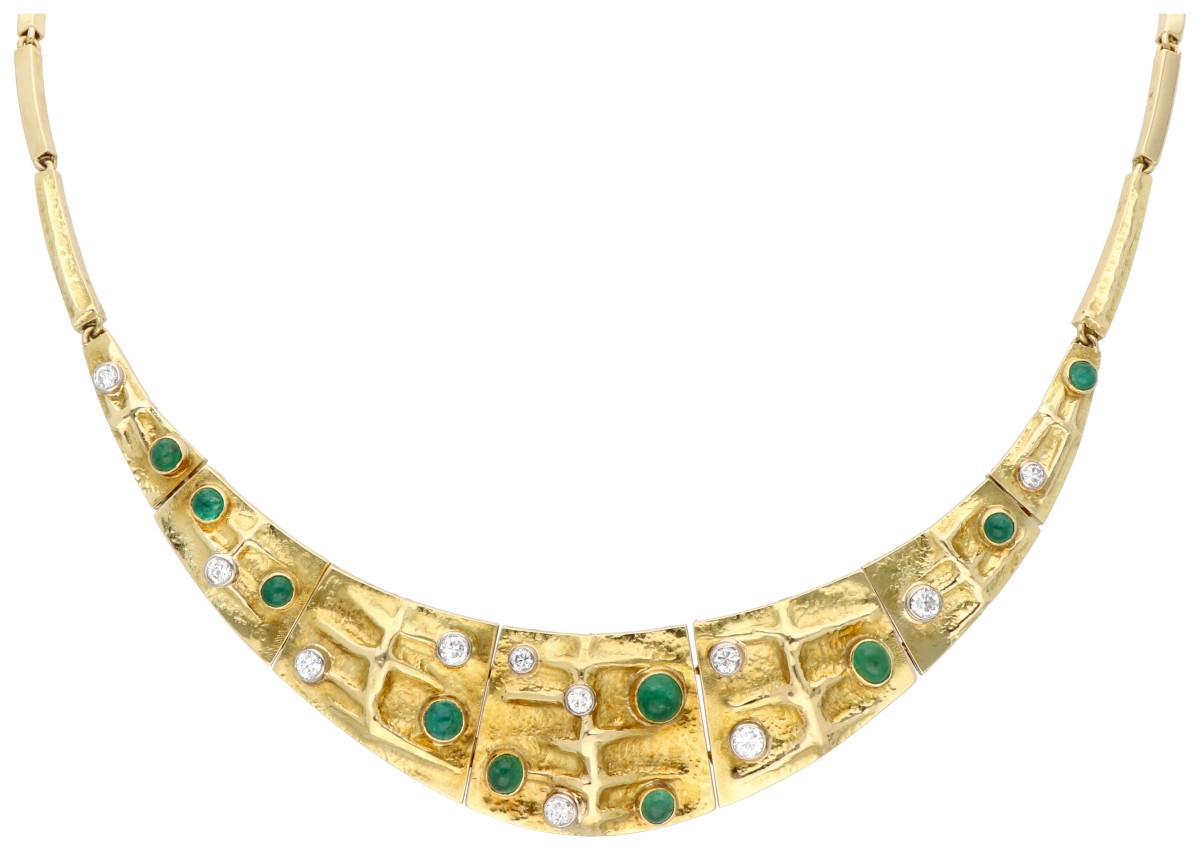 Geelgouden collier bezet met ca. 0.83 ct. diamant en smaragd