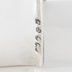 The Angled Bean Pitcher, Comyns - Ltd. Ed. 045/100, Londen 2008, zilver.