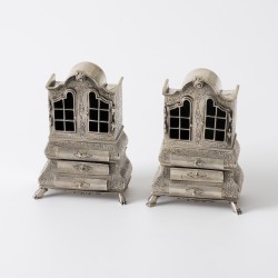 Miniatuur meubelen (4), Nederland / Italië ca. 1970-1980, zilver
