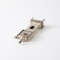 Miniatuur staand horloge, J. Weeda, Haarlem 1974, zilver