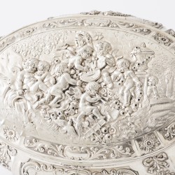 Monumentale pronkdoos, D. Zwijnenburg, Schoonhoven ca. 1965, zilver