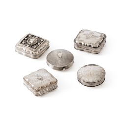 Verzameling pepermuntdoosjes (5), Nederland 19e eeuw, zilver