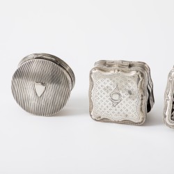Verzameling pepermuntdoosjes (5), Nederland 19e eeuw, zilver