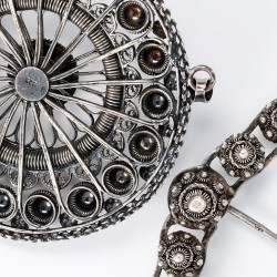 Verzameling klederdracht (6), Nederland 19e / 20e eeuw, zilver