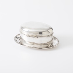 Koektrommel op schotel, J.M. van Kempen & Zonen, Voorschoten 1884, zilver