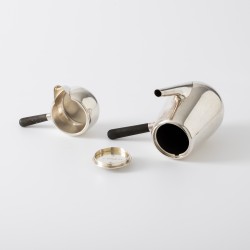 Koffieservies (2), ontwerp van Olaf Stæhr-Nielsen voor Anton Michelsen, Kopenhagen 1955, zilver
