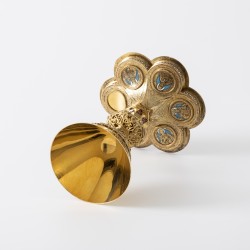 Miskelk met emaillen decor, A. Witte, Aken 1908, zilver