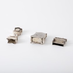 Miniatuur kamer met zilveren miniaturen (19), H. Hooijkaas, Schoonhoven 1973/74