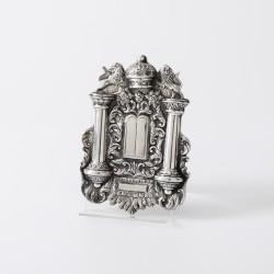 Thoraschild, Europa eind 18e / begin 19e eeuw, zilver