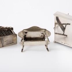 Miniatuur kamer met zilveren miniaturen (19), H. Hooijkaas, Schoonhoven 1973/74