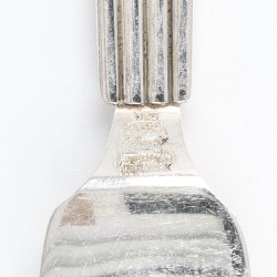 Georg Jensen bestek set (53), model Bernadotte, zilver. Ontworpen door Sigvard Bernadotte (1907-2002)
