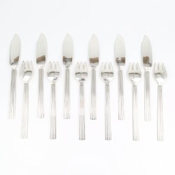 Georg Jensen bestek set (53), model Bernadotte, zilver. Ontworpen door Sigvard Bernadotte (1907-2002)