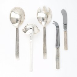 Georg Jensen bestek set (53), model Bernadotte, zilver. Ontworpen door Sigvard Bernadotte (1907-2002)